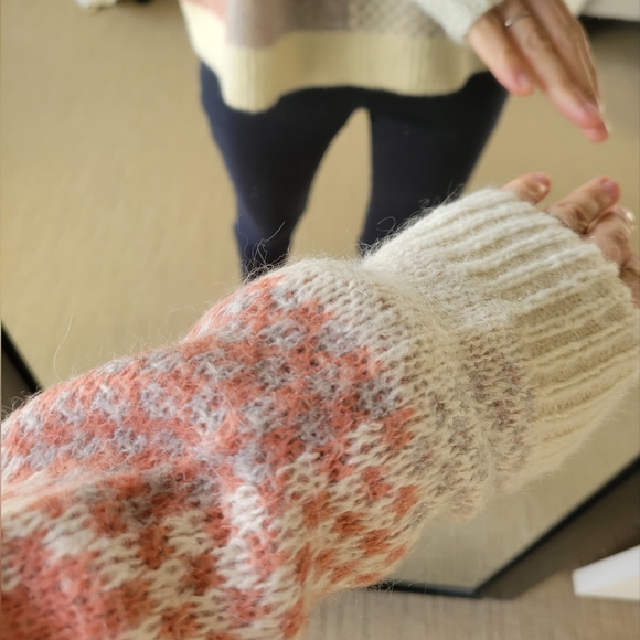 Abercrombie & Fitch Plaid Crew Sweater Pink Patter Size S Women's - Picture 9 of 11